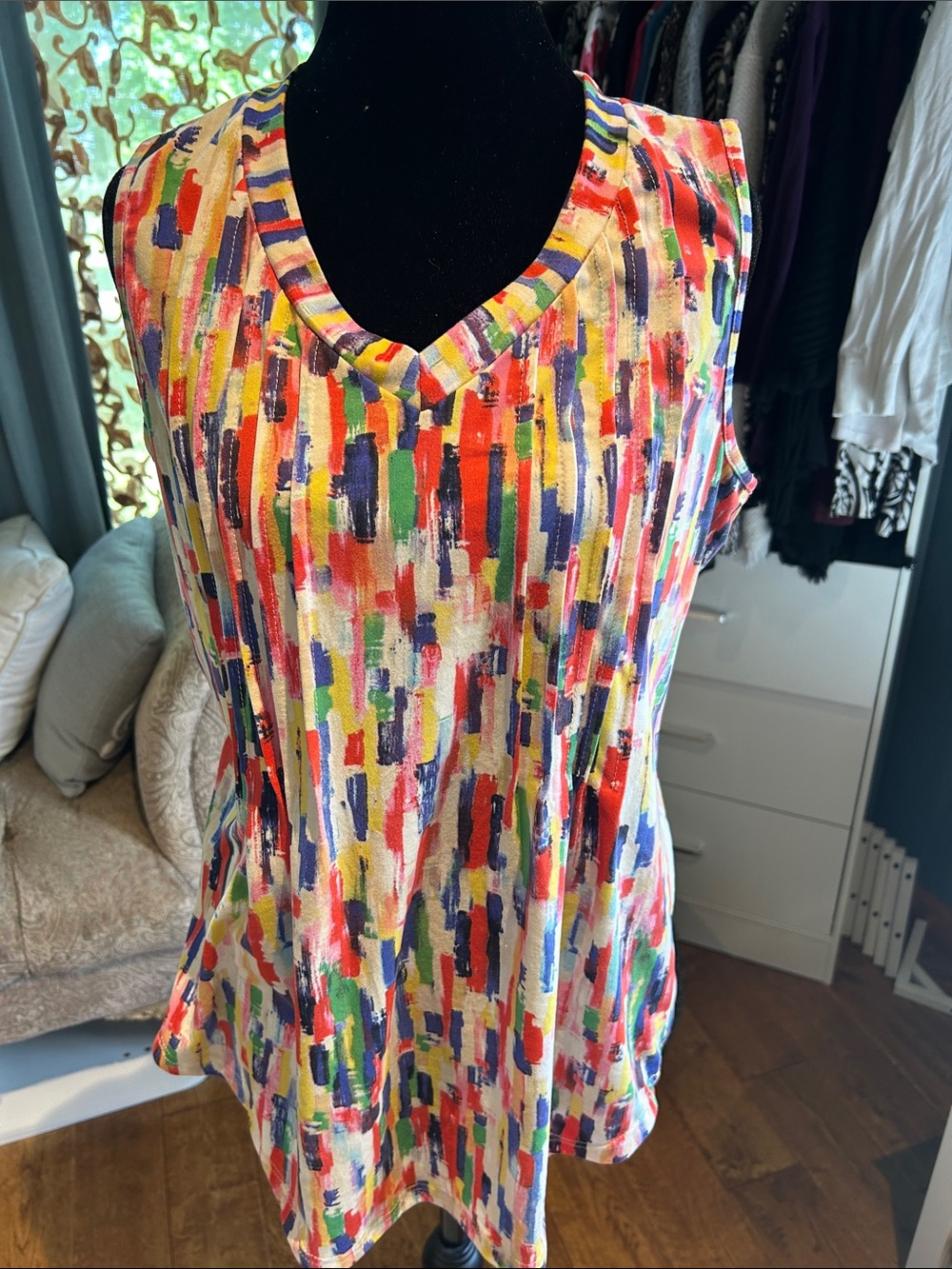 Multicolor Brushstroke V-Neck Sleeveless Top